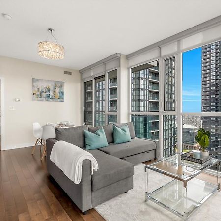 Ultra Luxurious 2.5 Bedroom 2 Full Bathroom 1 Parking Condo Near Sq1 Striking Views Mississauga Dış mekan fotoğraf