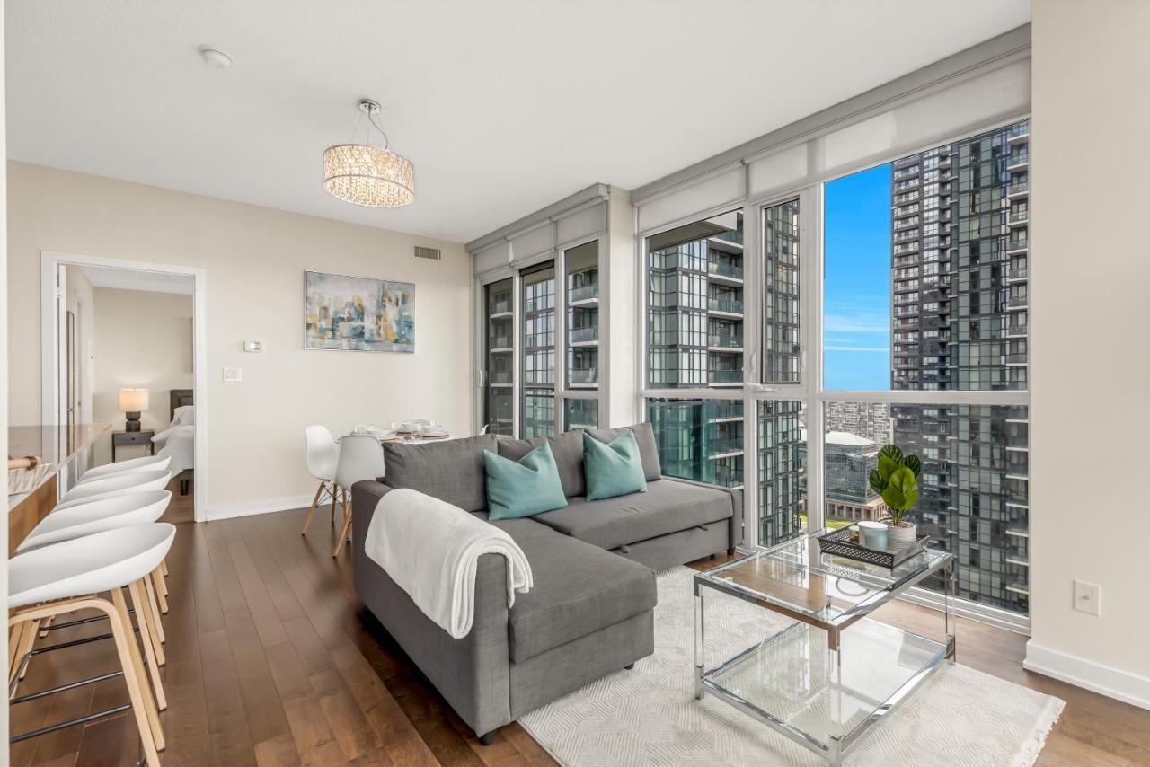 Ultra Luxurious 2.5 Bedroom 2 Full Bathroom 1 Parking Condo Near Sq1 Striking Views Mississauga Dış mekan fotoğraf